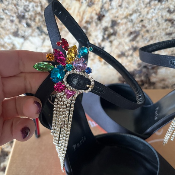 Christian Louboutin Black Embellished Heels
Goldina Rain 100 - Picture 4 of 11